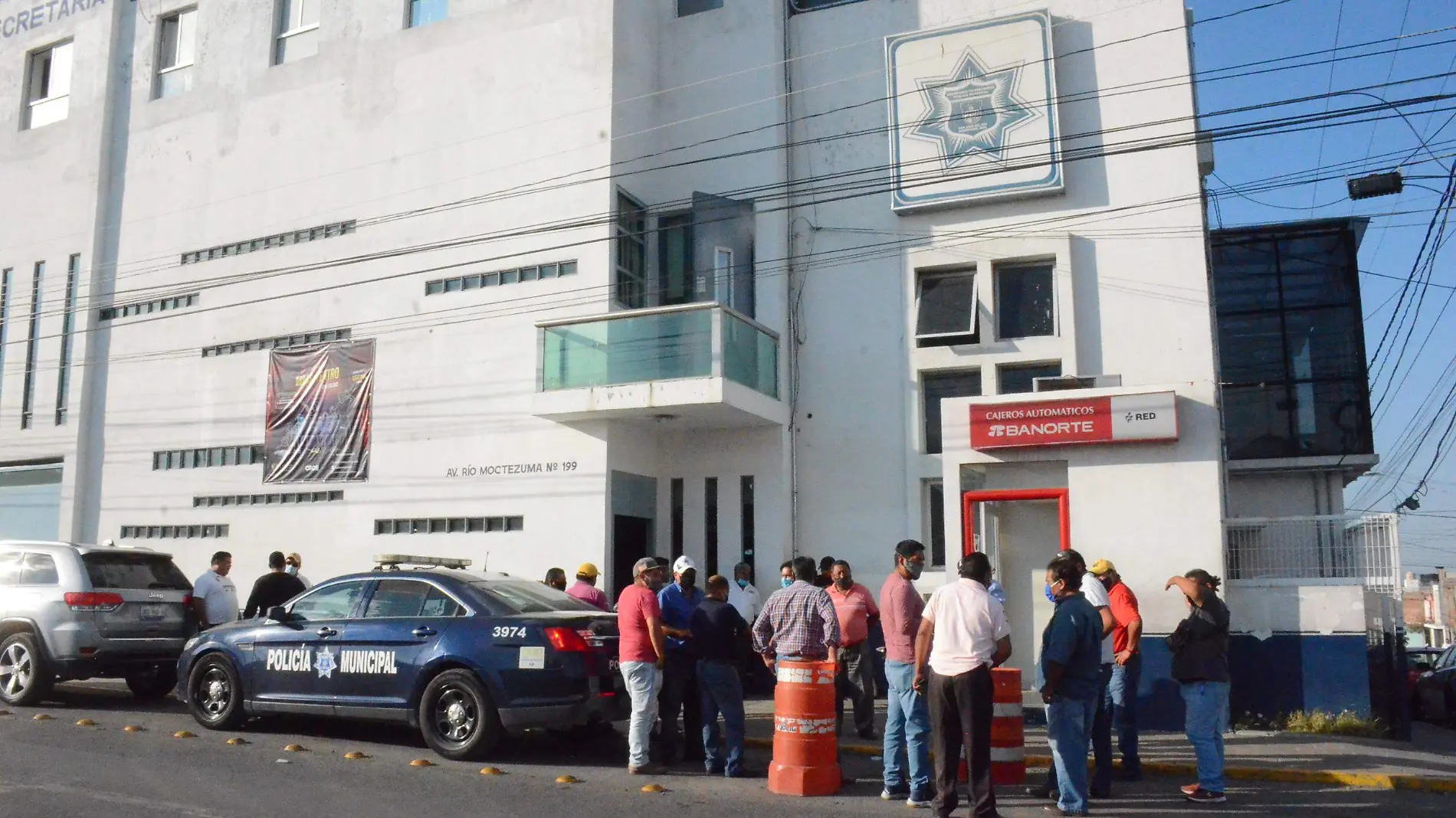 Taxistas de San Juan del Río denunciaron incremento en infracciones de tránsito.  Luis